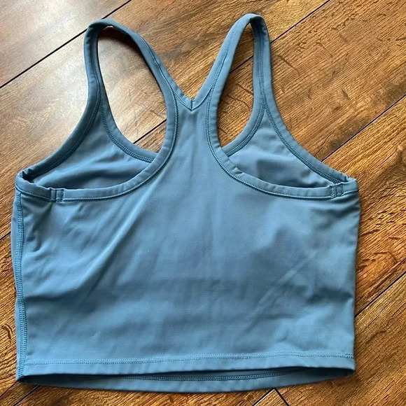 Everyday Crop Tank - Picture 2 of 3